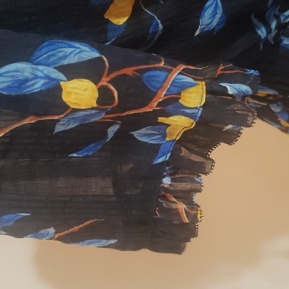 Ann Taylor Blouse - Picture 8 of 12